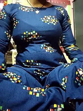 Nilam cute online show from April 17, 2026, 6:22 pm