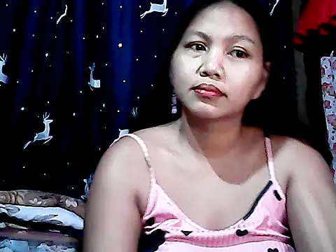 Snapshot of Hot_zerah05 chatting on August 7, 2026, 1:22 am Hot zerah05 online show from August 7, 2026, 1:22 am