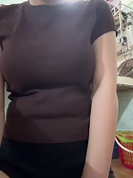 SISI-SEXXY online show from June 17, 2026, 12:26 pm