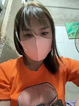 July-love online show from February 19, 2026, 4:37 pm