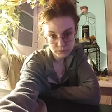 Snapshot of Shy_Bamby chatting on February 9, 2026, 10:52 pm Shy Bamby online show from February 9, 2026, 10:52 pm