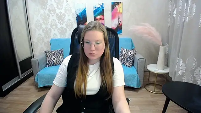 kuri u online show from January 8, 2026, 10:54 am