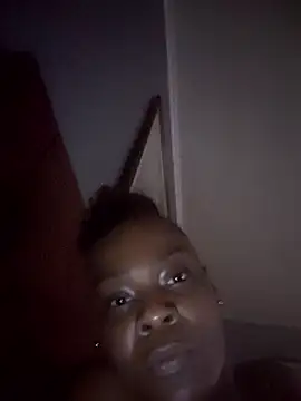 BigbootyHoe27 online show from January 7, 2026, 3:06 pm