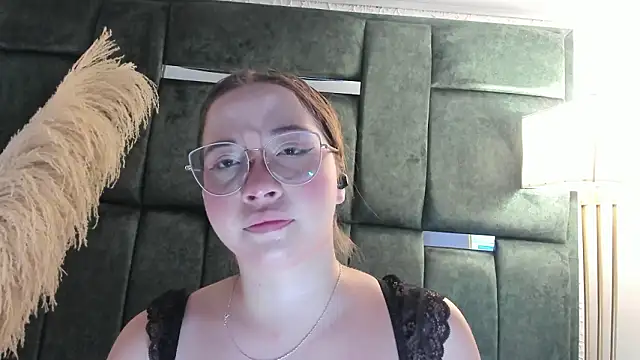 AliciaWhite nt online show from February 21, 2026, 1:02 pm