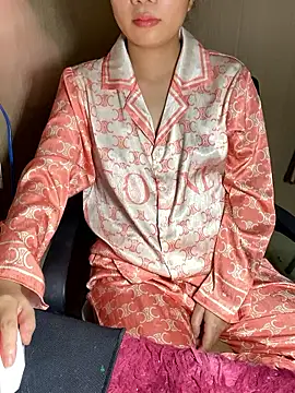 Snapshot of An-An19 chatting on January 16, 2026, 2:21 pm An-An19 online show from January 16, 2026, 2:21 pm