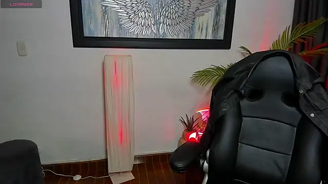 Snapshot of VictoriaPaker chatting on February 20, 2026, 11:34 am VictoriaPaker online show from February 20, 2026, 11:34 am