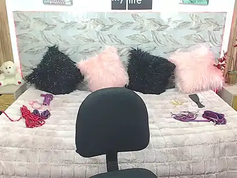 rossyvalbuena online show from February 14, 2026, 1:55 pm