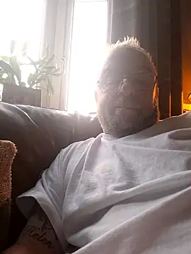 justenjoyingurcompany online show from January 9, 2026, 8:43 am