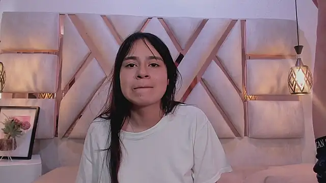 katjhvg online show from January 7, 2026, 5:29 pm