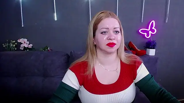OliviaVerr online show from May 2, 2026, 12:21 pm