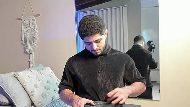 Thiago moretti online show from March 6, 2026, 4:13 pm