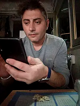 turk-biskolata online show from January 7, 2026, 8:03 pm