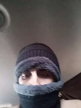 Snapshot of castro24141 chatting on January 7, 2026, 11:21 pm castro24141 online show from January 7, 2026, 11:21 pm