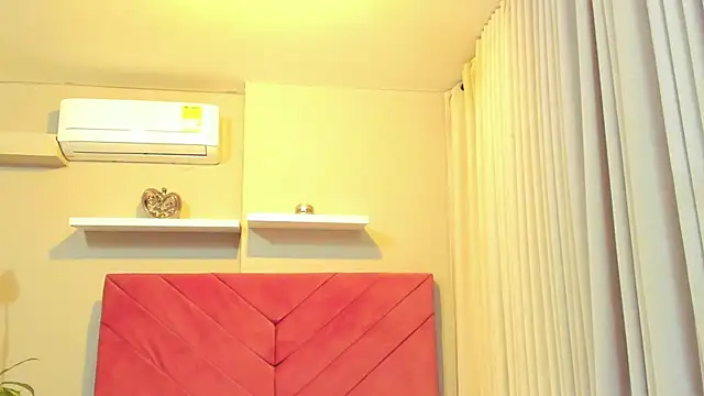 Snapshot of ailann_ chatting on June 23, 2026, 7:34 pm ailann online show from June 23, 2026, 7:34 pm