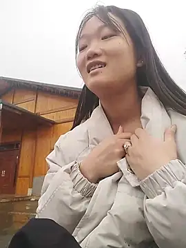 Hina2xx online show from February 3, 2026, 2:53 am