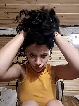 mmelit4 online show from January 8, 2026, 4:51 am