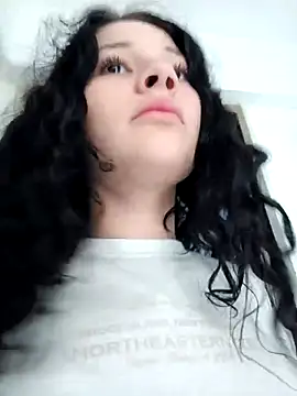 mmelit4 online show from February 8, 2026, 5:10 pm