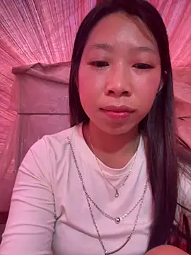 Snapshot of Mayly_lucky2 chatting on February 15, 2026, 8:57 am Mayly lucky2 online show from February 15, 2026, 8:57 am