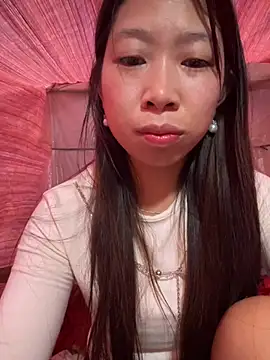 Snapshot of Mayly_lucky2 chatting on February 24, 2026, 12:44 am Mayly lucky2 online show from February 24, 2026, 12:44 am