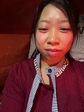 Snapshot of Mayly_lucky2 chatting on February 9, 2026, 9:57 pm Mayly lucky2 online show from February 9, 2026, 9:57 pm