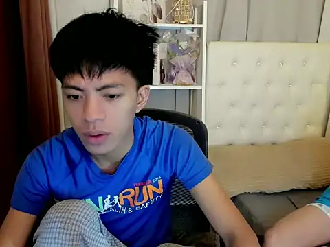 davincihugecock online show from February 26, 2026, 4:40 pm