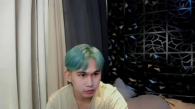 davincihugecock online show from April 2, 2026, 4:35 pm