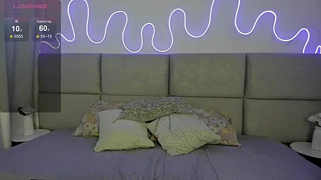 SamanthaKisss online show from January 14, 2026, 2:04 am