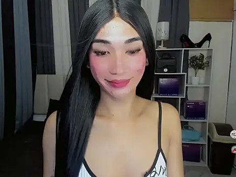 FyangFoxx online show from May 10, 2026, 6:32 pm