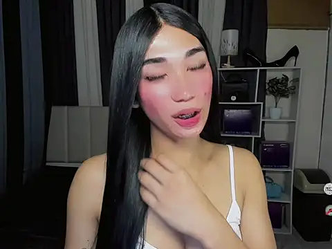FyangFoxx online show from May 9, 2026, 6:33 pm