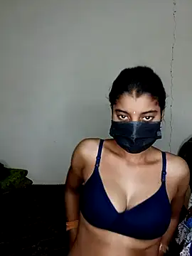 Erotic-Girl online show from June 19, 2026, 5:52 pm