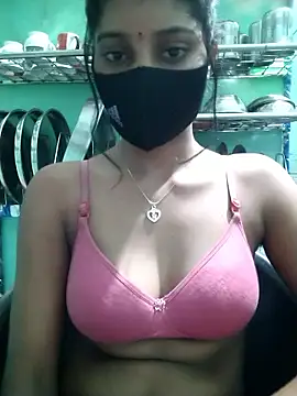 Erotic-Girl online show from February 12, 2026, 12:38 pm