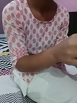 eddy girl online show from July 4, 2026, 7:04 am