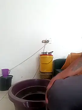 Winterslender online show from April 2, 2026, 7:37 am