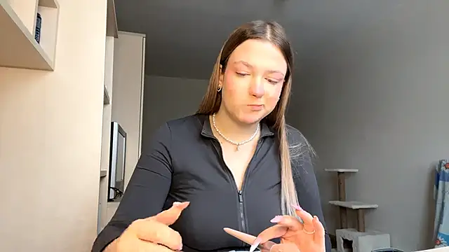 JammieMickiewicz online show from February 15, 2026, 8:35 am