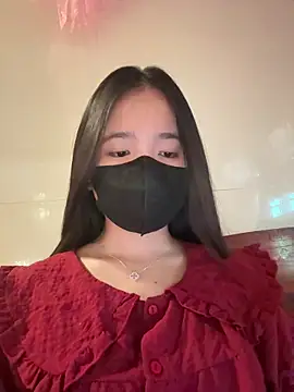 Gwen879 online show from March 2, 2026, 7:15 am