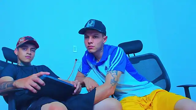 Thomas-Wil online show from April 28, 2026, 8:35 pm