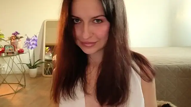 Snapshot of Satin_Sin chatting on June 20, 2026, 6:24 pm Satin Sin online show from June 20, 2026, 6:24 pm