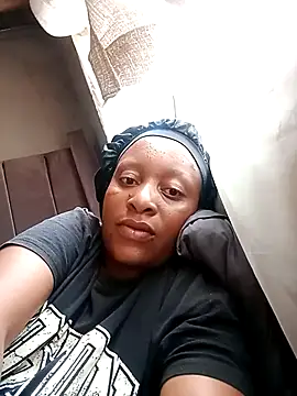 Cherrycake00 online show from January 9, 2026, 10:22 am