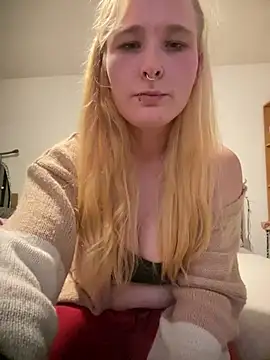 PurpleHazexx online show from February 18, 2026, 6:04 pm