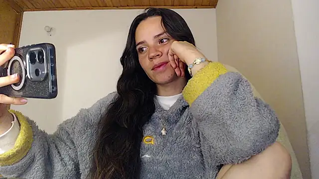 Shanel Lozano online show from April 2, 2026, 3:02 am