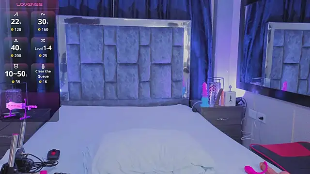 LeoMonnroe online show from April 2, 2026, 6:14 pm