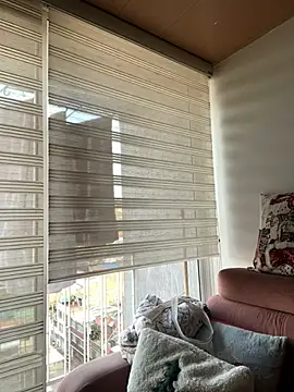 Veronica Wins  online show from February 8, 2026, 10:40 pm