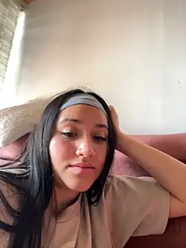 Veronica Wins  online show from February 16, 2026, 6:28 pm