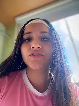 Veronica Wins  online show from May 20, 2026, 3:09 pm
