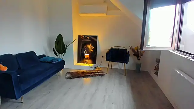 CrazyDollxx online show from March 23, 2026, 2:39 pm