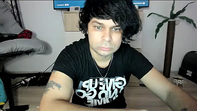 LorenzoBoy99 online show from January 11, 2026, 9:33 pm