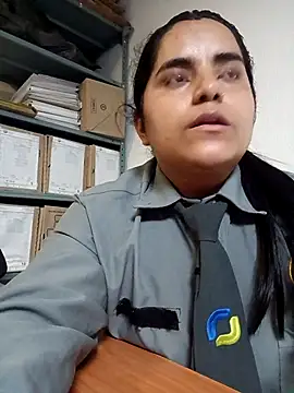 Isabel 3 online show from April 24, 2026, 2:35 am