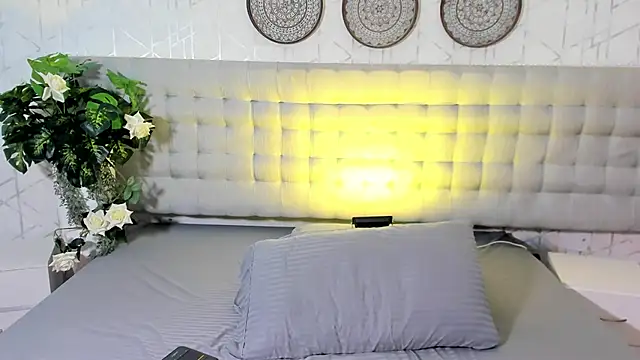 AlexiiaBrown online show from April 1, 2026, 9:56 pm