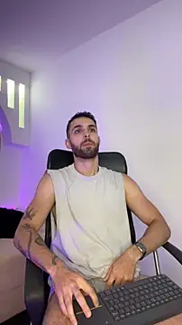 Apolo lux1 online show from February 24, 2026, 10:21 pm