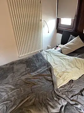 Snapshot of midnight_ballerina_ chatting on February 15, 2026, 1:10 pm midnight ballerina online show from February 15, 2026, 1:10 pm